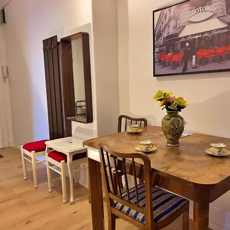 Main Street Apartman